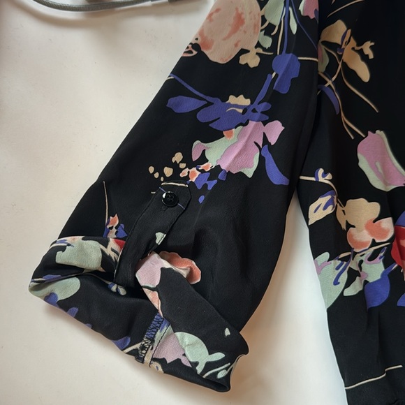 Yumi Kim Floral Romper 100% Silk Size XS - Picture 4 of 5